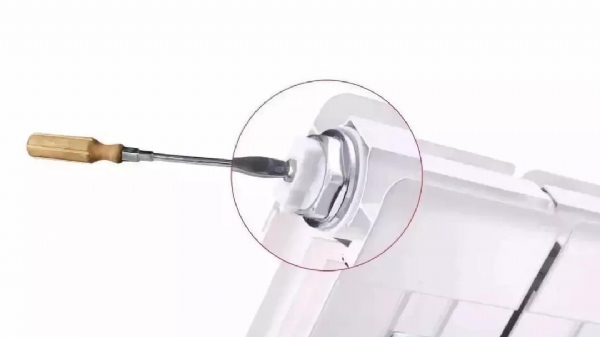 教你如何輕松給暖氣片放氣？